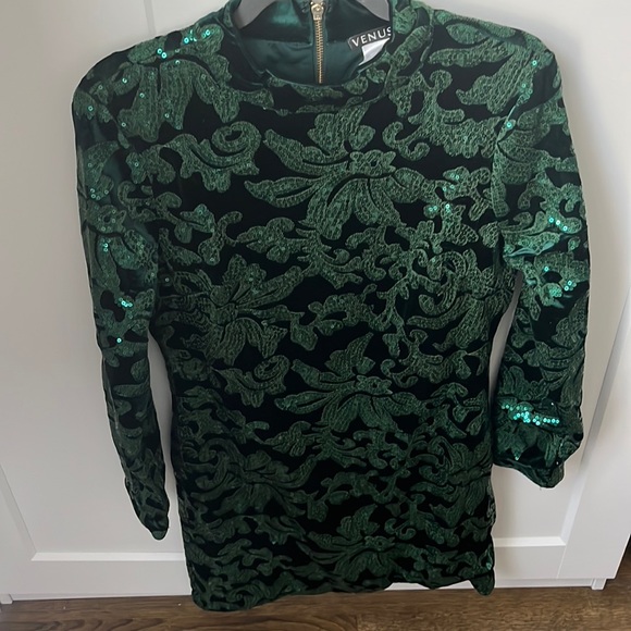 VENUS | Dresses | Sequin Detail Velvet Dress Dark Green | Poshmark